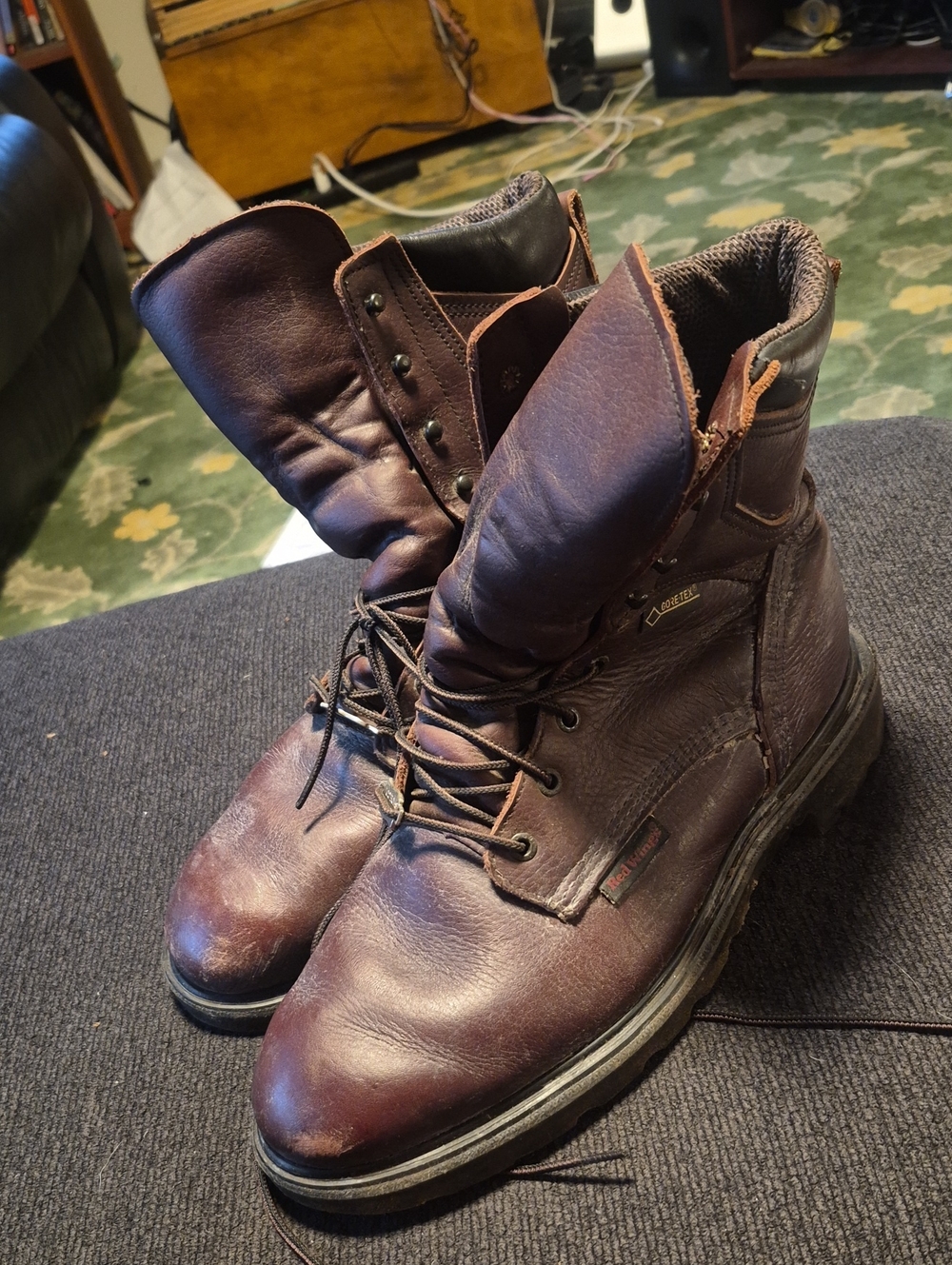 Red Wing Shoes Men's Dark Brown Leather Work Boots